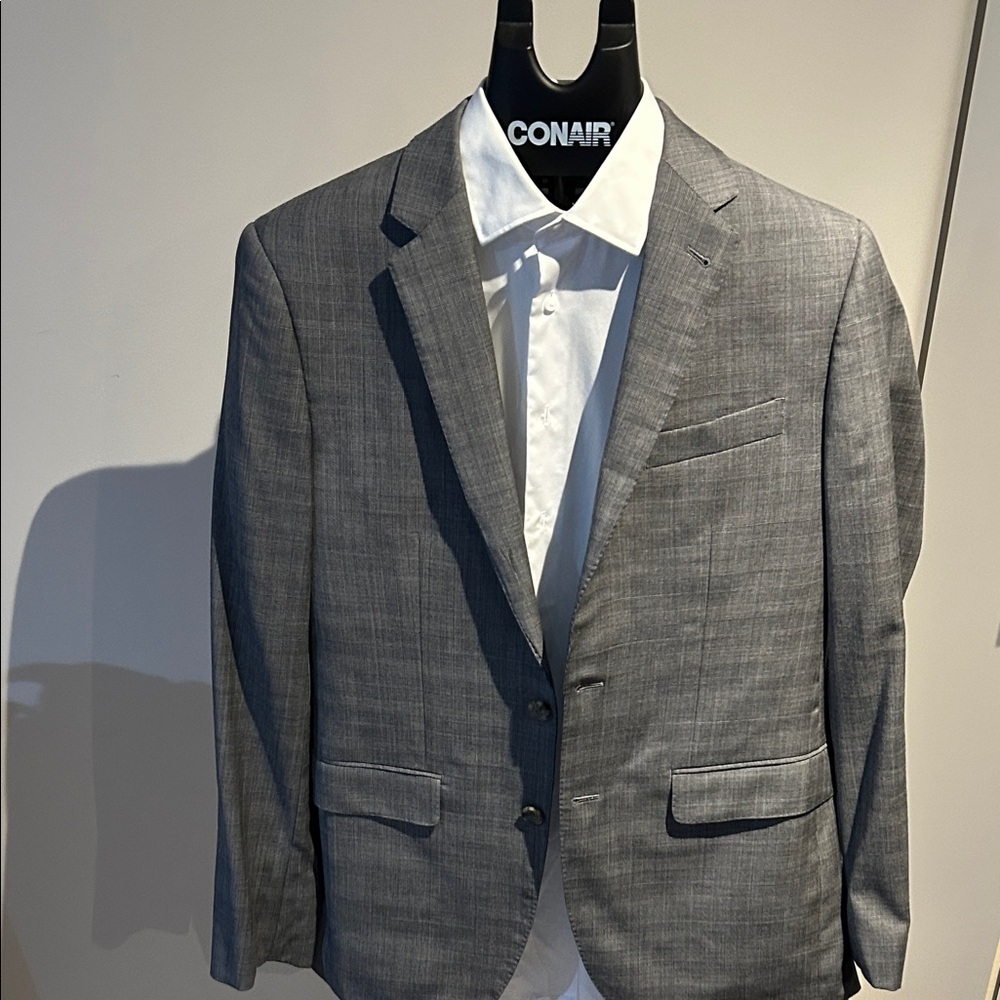 Elegant Windowpane Gray Men's Suit